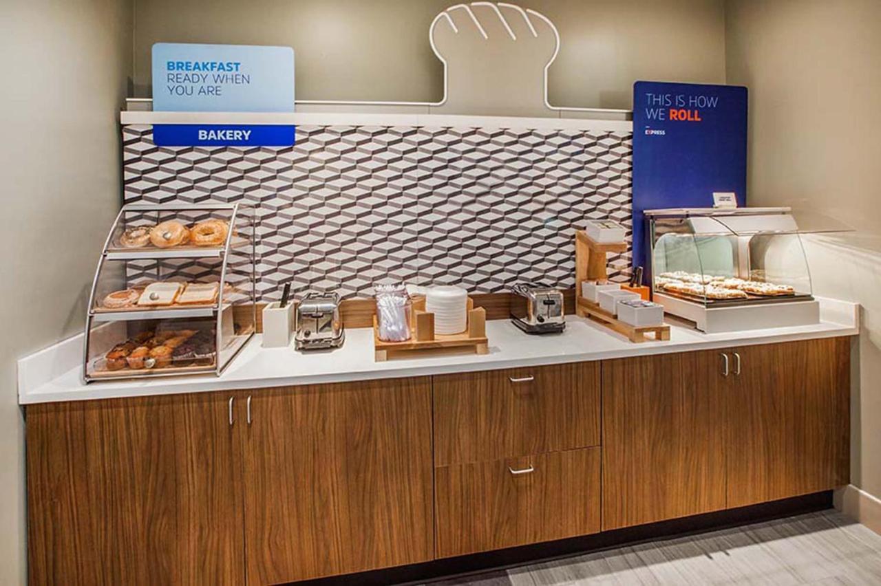 Holiday Inn Express & Suites Greenville-Downtown By Ihg Kültér fotó